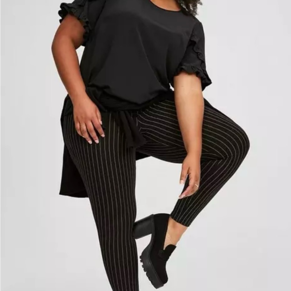 Torrid Black Pinstripe Full length Leggings